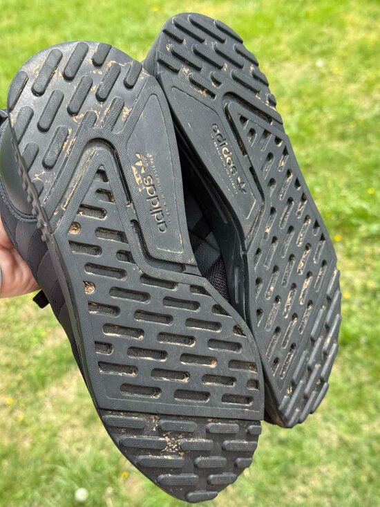 Adidas Mens sz 7 all Black Sneakers Minimalist Athleisure Gym Running Shoes 3288 main image 10